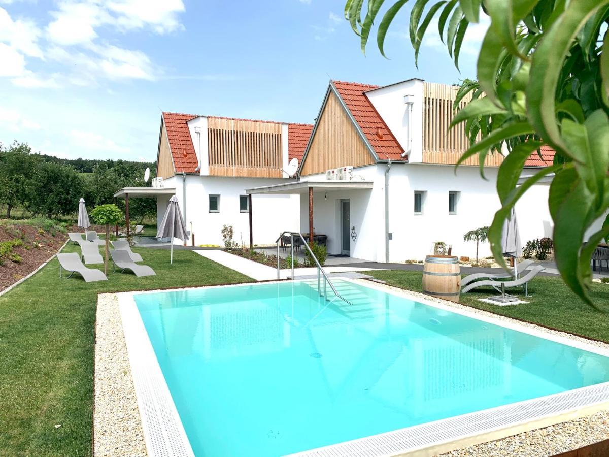 Weinberg Chalets Eisenberg an der Pinka ภายนอก รูปภาพ